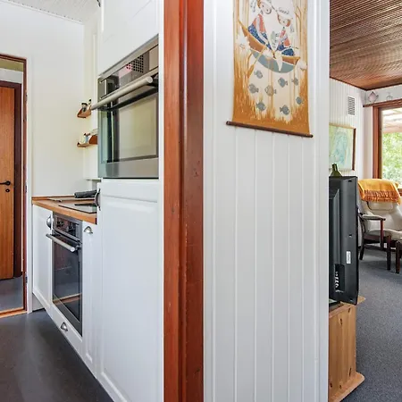 4 Person In Ans By-by Traum